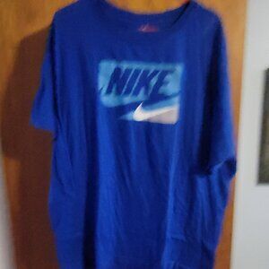 Mens nike tshirt